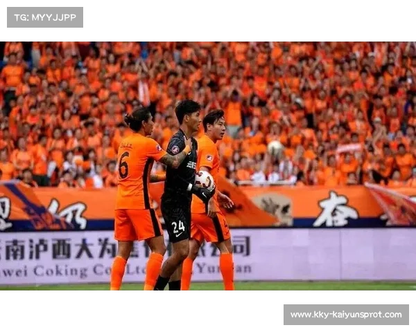 云南玉昆门将余鉴贤扑救神勇逼平申花 数据分析揭示青训断层隐患